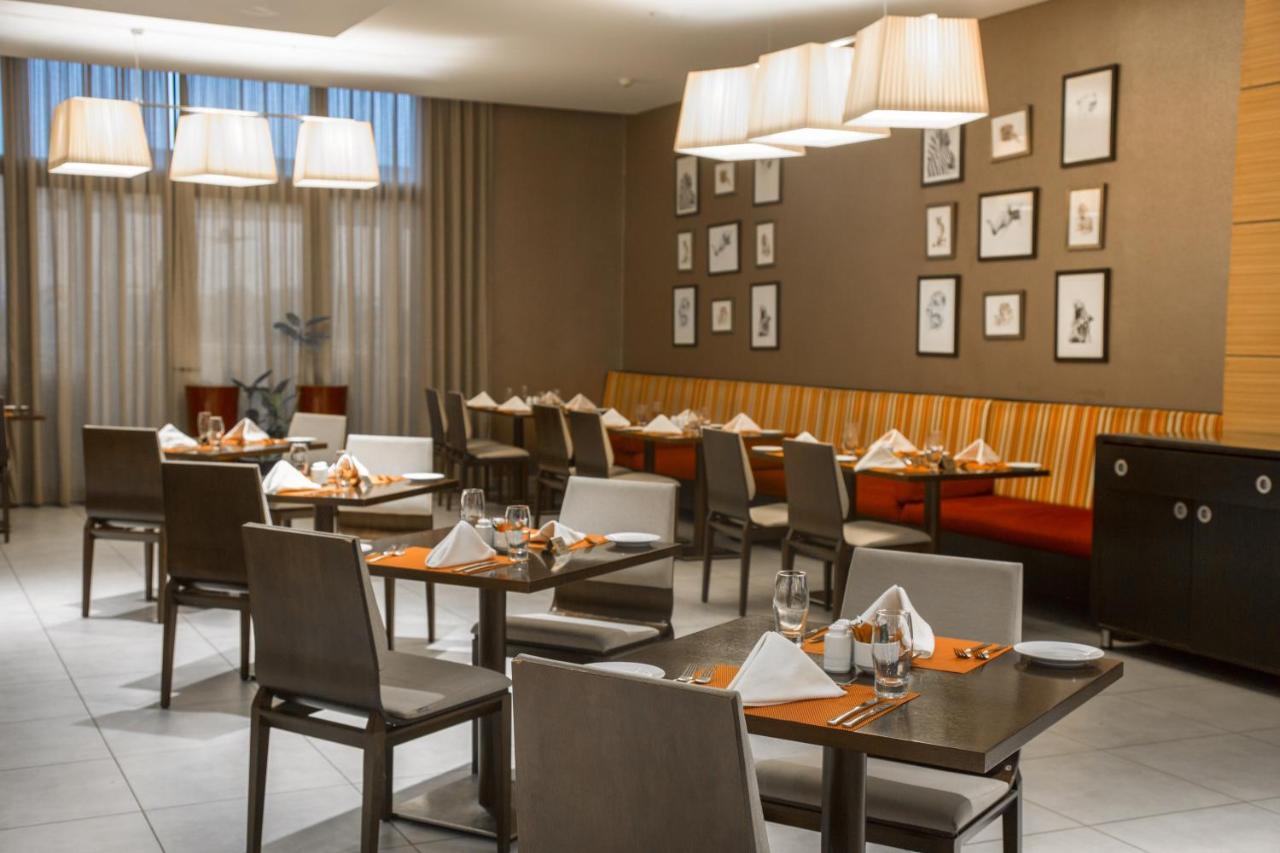 คิน พลาซา อาร์ยาน บาย โรตานา Hotel คินชาซา ภายนอก รูปภาพ